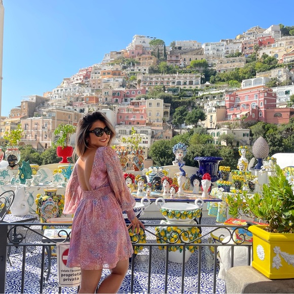 Meet your Posher, Joanna - Picture 1 of 1